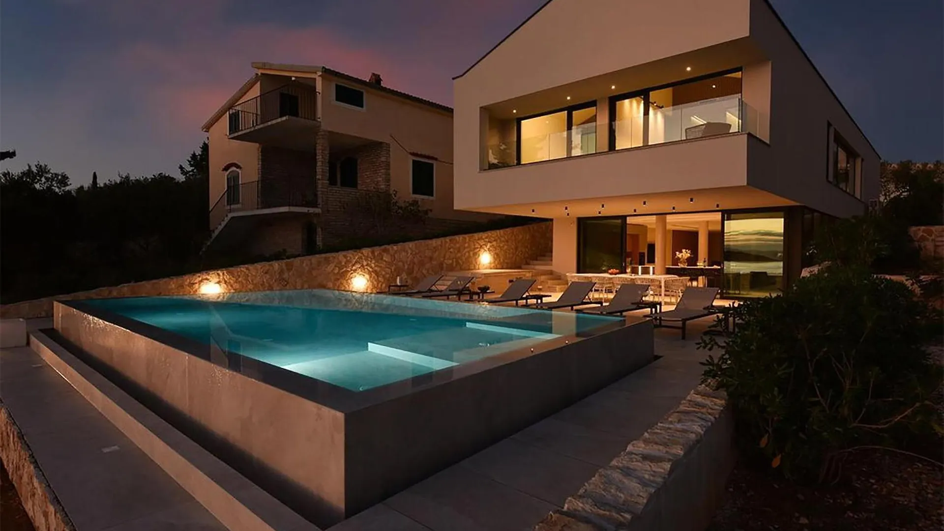 Lovely Home In Zdrelac With Heated Swimming Pool